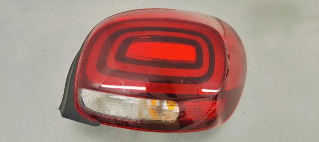9812257480 Piloto trasero derecho  en stock Granada