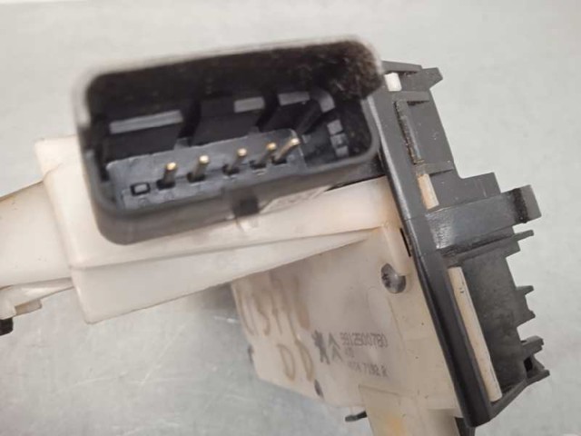 9812500780 PEUGEOT Cerradura de puerta delantera derecha  disponible Ourense