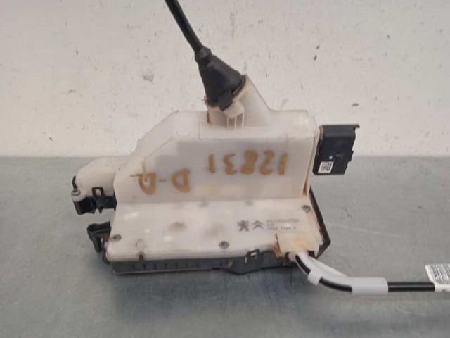 9812500780 Cerradura de puerta delantera derecha  en stock Granada