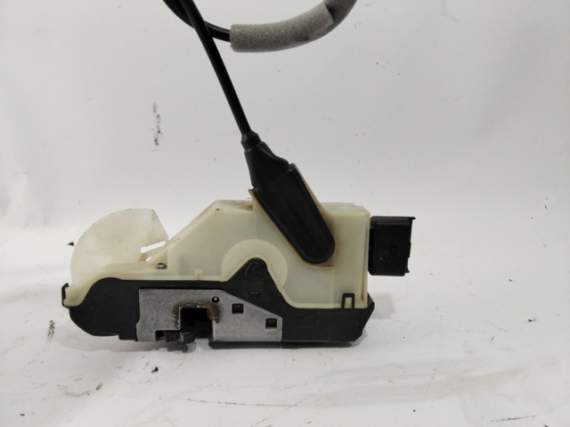 Cerradura de puerta delantera izquierda Peugeot 208 CA, CC
