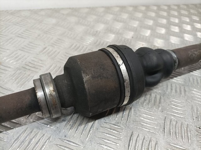9812781280 Semieje delantero derecho  disponible Málaga