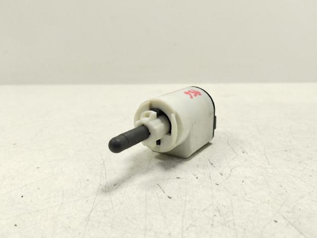 9813503180 Interruptor de luz de freno comprar Sevilla