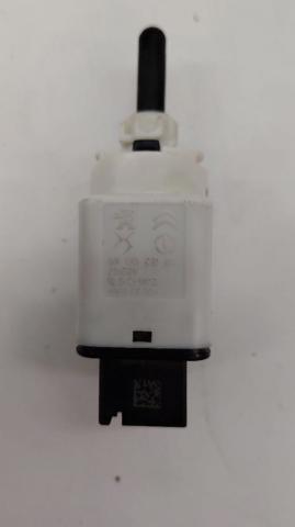 9813503180 PEUGEOT Interruptor de luz de freno  en stock Huelva