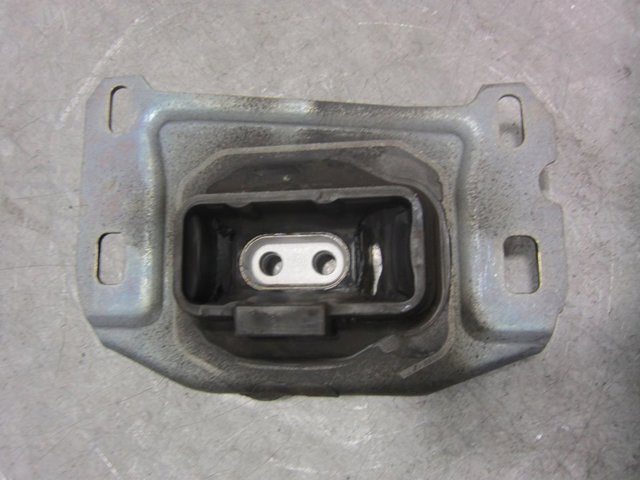 9813699680 Soporte superior izquierdo del motor  disponible Utrera
