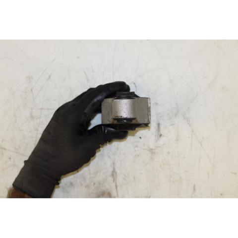 9815650580 Soporte trasero del motor  disponible Burgos