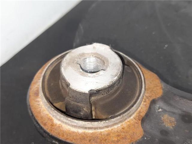9816863680 PEUGEOT Brazo inferior izquierdo de la suspensión delantera  comprar en Lleida
