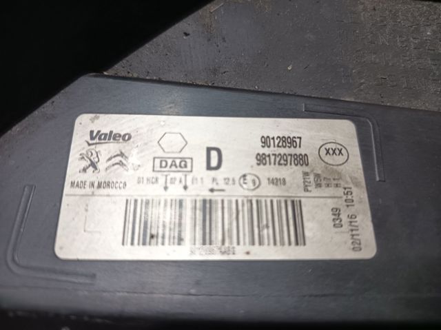 Luz derecha 9817297880 PEUGEOT