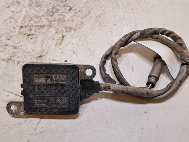 PEUGEOT 9817308880 Sensor de óxidos de nitrógeno NOx  disponible España
