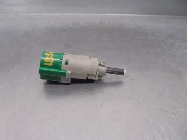 PEUGEOT 9818232480 Interruptor de luz de freno  disponible Lugo
