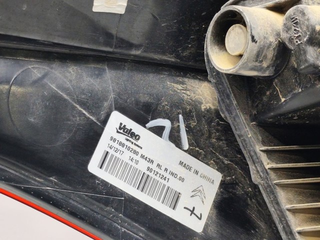 9818810280 PEUGEOT Piloto trasero derecho  en stock Huelva