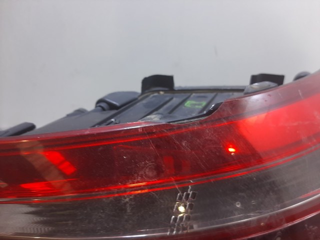 PEUGEOT 9818810280 Piloto trasero derecho  en stock Salamanca