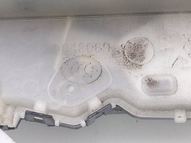 9819026680 Cerradura de puerta trasera izquierda  en stock Granada