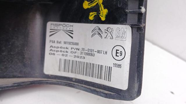 OPEL 9819235880 Piloto trasero izquierdo  disponible Valladolid
