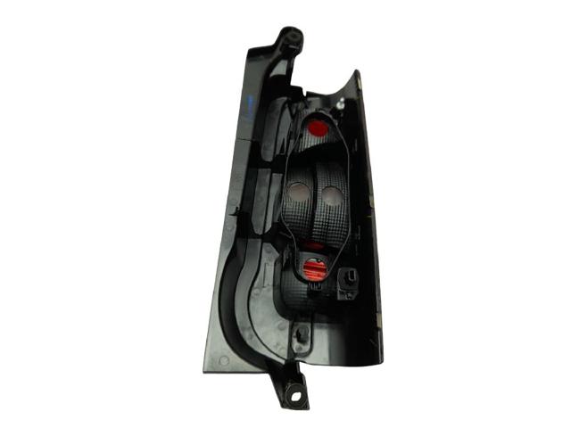 9819235880 PEUGEOT Piloto trasero izquierdo  disponible Vigo