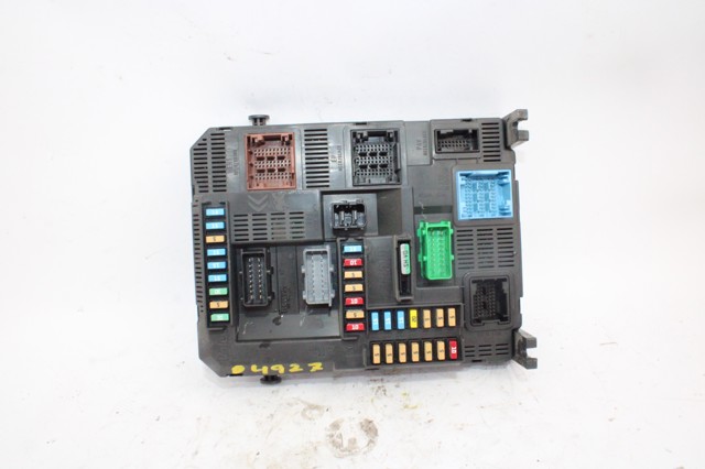 9819850080 PEUGEOT Caja de fusibles  en stock Huelva
