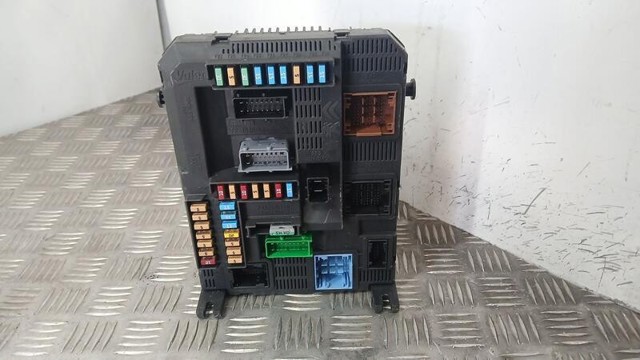 PEUGEOT 9819850080 Caja de fusibles  comprar en Albacete