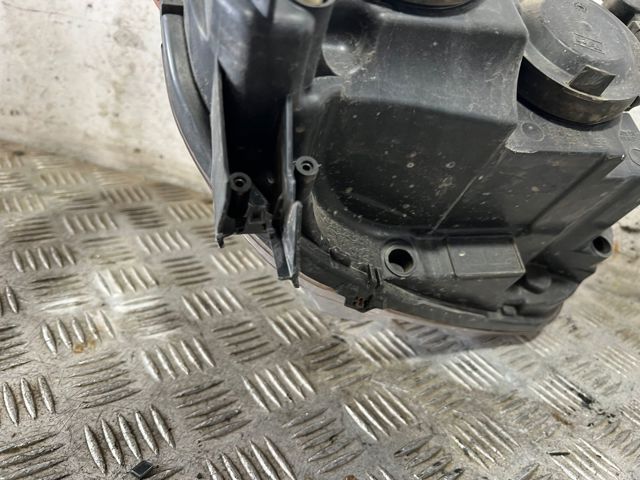 9820059680 Faro izquierdo comprar Girona