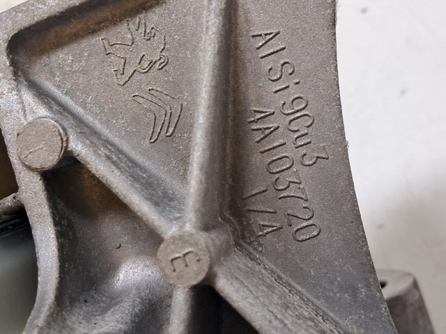 9820296280 Soporte de motor derecho  comprar en Zaragoza