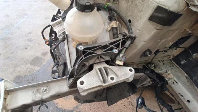 9820297580 PEUGEOT Soporte superior derecho del motor  disponible Ourense