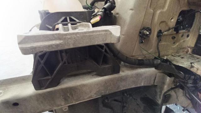 9820297580 PEUGEOT Soporte superior derecho del motor  comprar en Oviedo