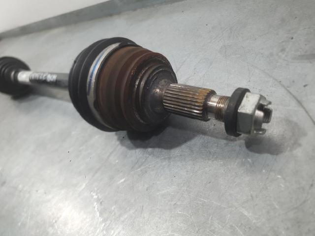 9820471180 Semieje delantero derecho  disponible Utrera