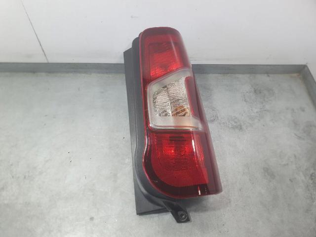 9820554880 PEUGEOT Piloto trasero derecho  disponible Vigo