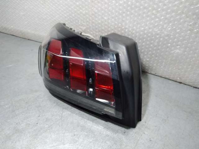 Piloto posterior exterior izquierdo 9823216780 Peugeot/Citroen