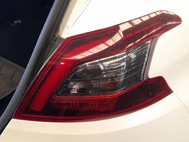 Piloto trasero exterior derecho 9823728580 PEUGEOT