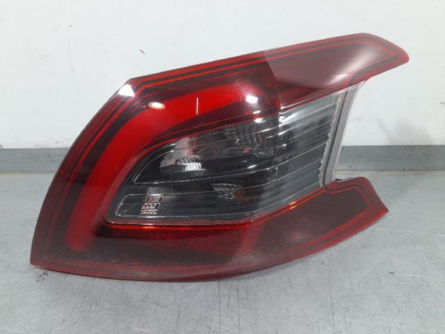 Piloto trasero exterior derecho 9823728580 PEUGEOT