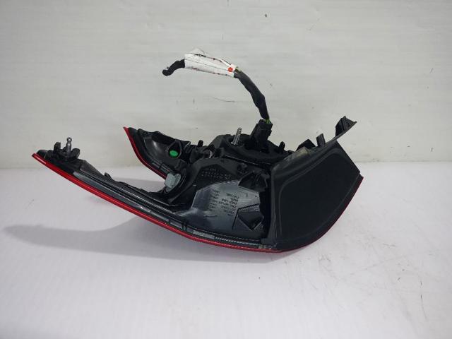 9823728680 Piloto trasero exterior izquierdo  en stock Castellón