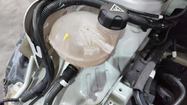 Comprar Depósito de expansión del sistema de refrigeración Peugeot 2008 II a bajo precio