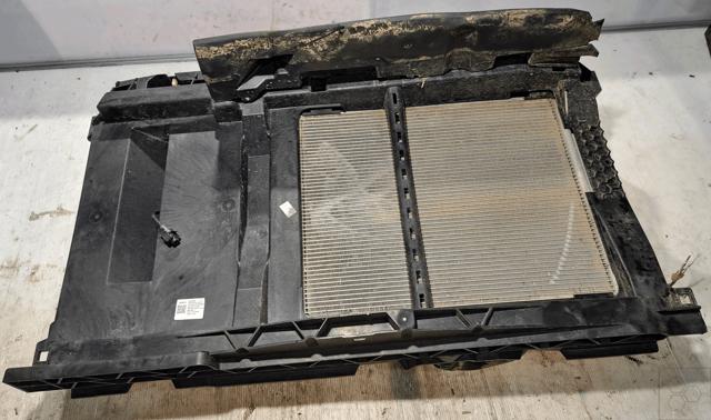 9825332380 PEUGEOT Radiador de refrigeración del motor  comprar en Oviedo