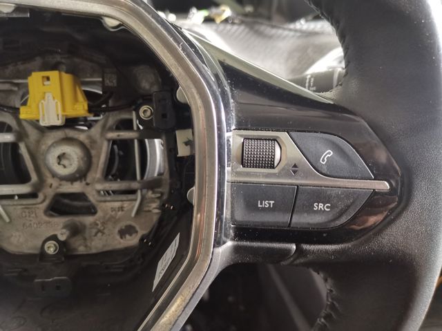 98255044ZD PEUGEOT Volante  en stock Córdoba