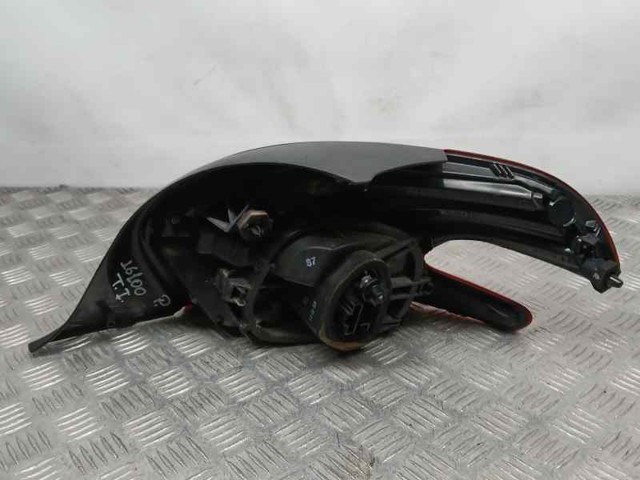 9825601280 PEUGEOT Piloto trasero izquierdo  disponible Vigo