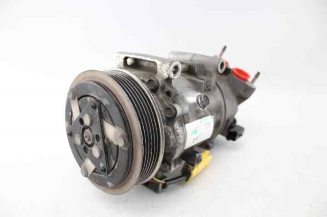 Polea del compresor del aire acondicionado 9825868180 PEUGEOT