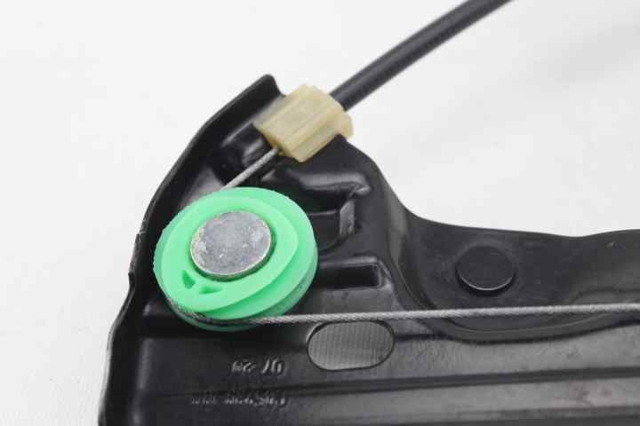 PEUGEOT 9826076380 Mecanismo de elevalunas de la puerta delantera izquierda  disponible Lugo