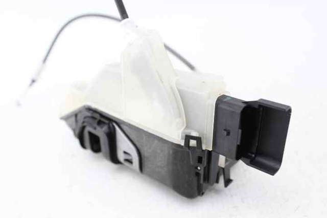 9826678280 PEUGEOT Cerradura de puerta delantera izquierda  disponible Vigo