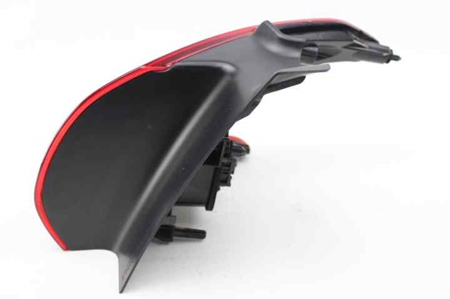 PEUGEOT 9826730480 Piloto trasero exterior izquierdo  en stock Salamanca