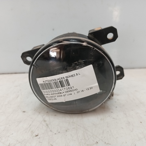 PEUGEOT 9826960480 Faro antiniebla izquierdo y derecho  en stock Terrassa