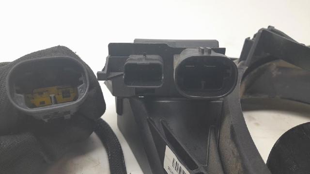 PEUGEOT 9827752980 Difusor del radiador de refrigeración con motor y hélice  disponible Valladolid