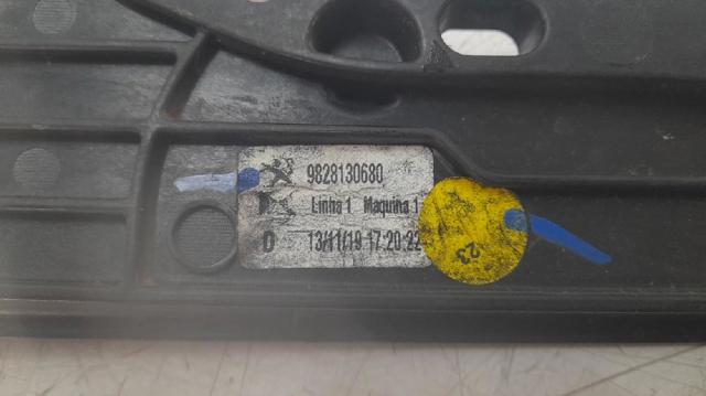 PEUGEOT 9828130680 Mecanismo de elevalunas de la puerta delantera derecha  disponible Lugo