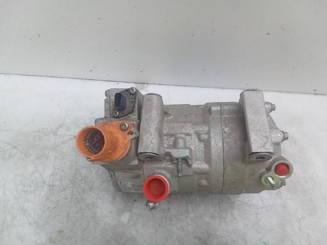 Compresor de aire acondicionado 9831370080 Peugeot/Citroen