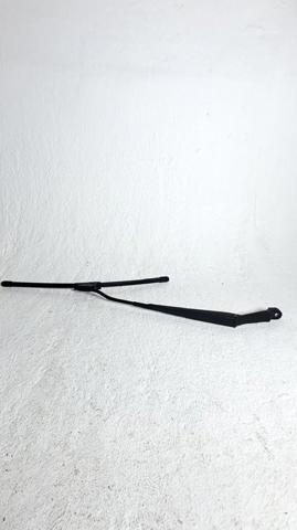 Brazo del limpiaparabrisas lavado de parabrisas Hyundai Matrix  (2001-2005)