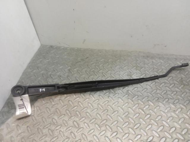 Brazo del limpiaparabrisas, delantero KIA Sportage III (SL)