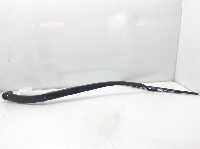 Brazo del limpiaparabrisas lavado de parabrisas Hyundai KONA  (2017-2024)