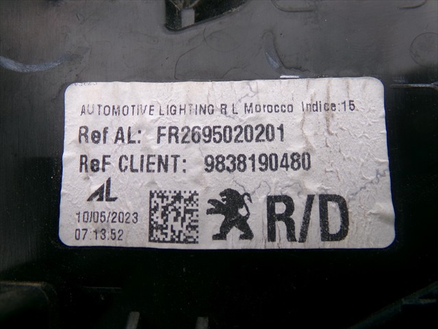 9838190480 Piloto trasero exterior derecho  disponible Utrera
