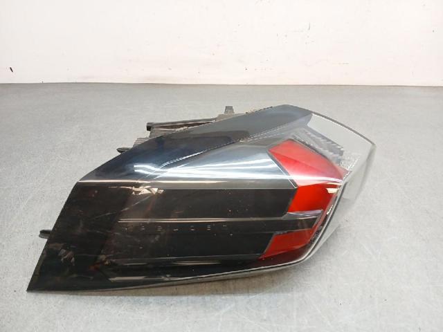 9838190580 Piloto trasero exterior izquierdo  en stock Sabadell