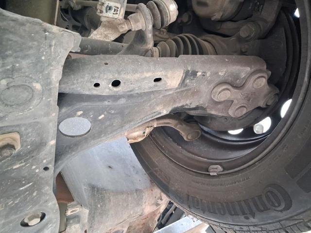 9846329580 Brazo inferior izquierdo de la suspensión delantera comprar Sevilla