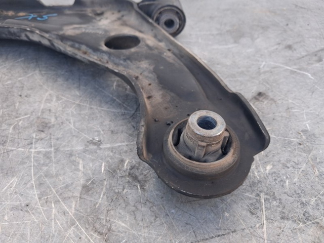 9846329580 PEUGEOT Brazo inferior izquierdo de la suspensión delantera comprar Bilbao