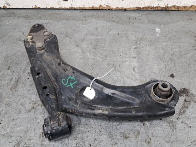 PEUGEOT 9846329580 Brazo inferior izquierdo de la suspensión delantera  disponible Valladolid